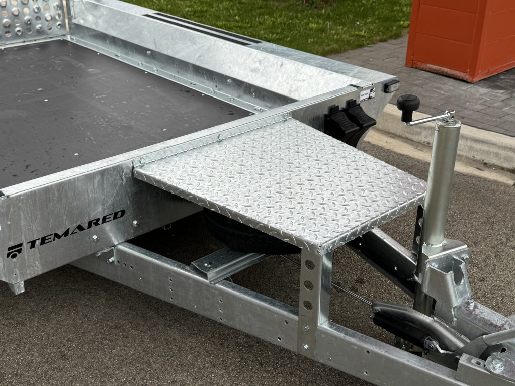 BUILDER 2615/2 - 2700 kg