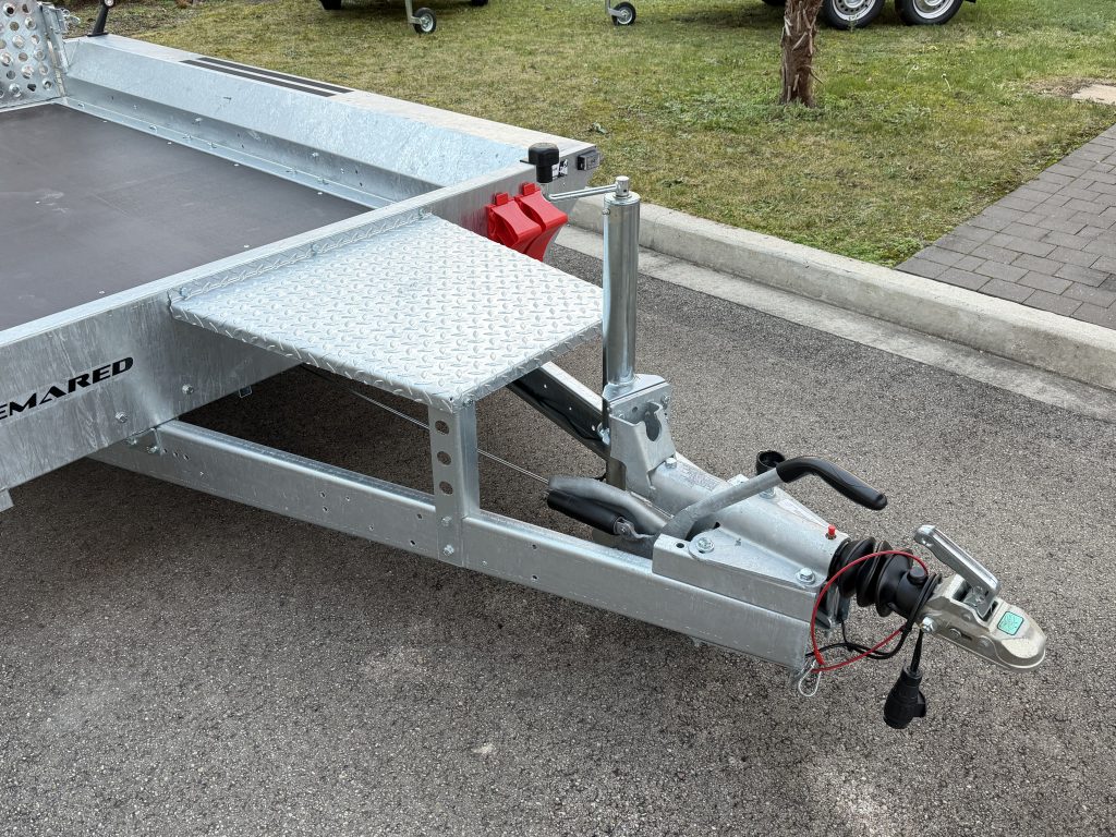 BUILDER 3015/2 - 2700 kg