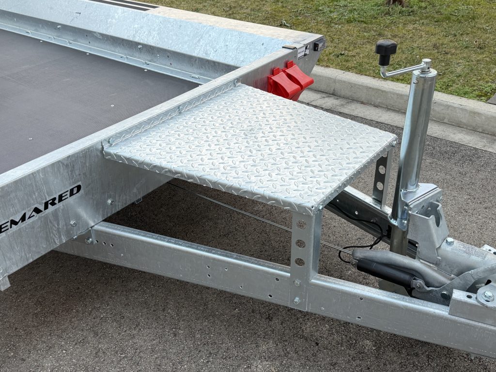 BUILDER 3015/2 - 2700 kg