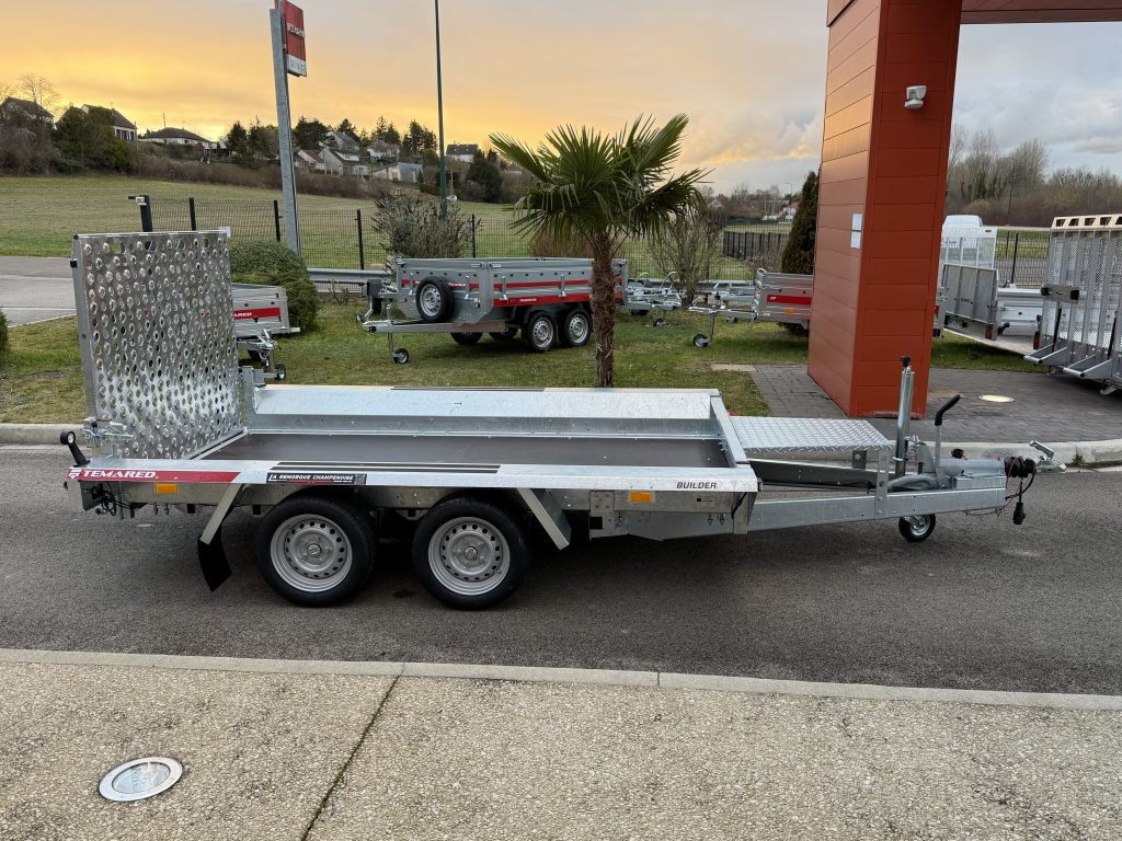 BUILDER 3015/2 - 2700 kg