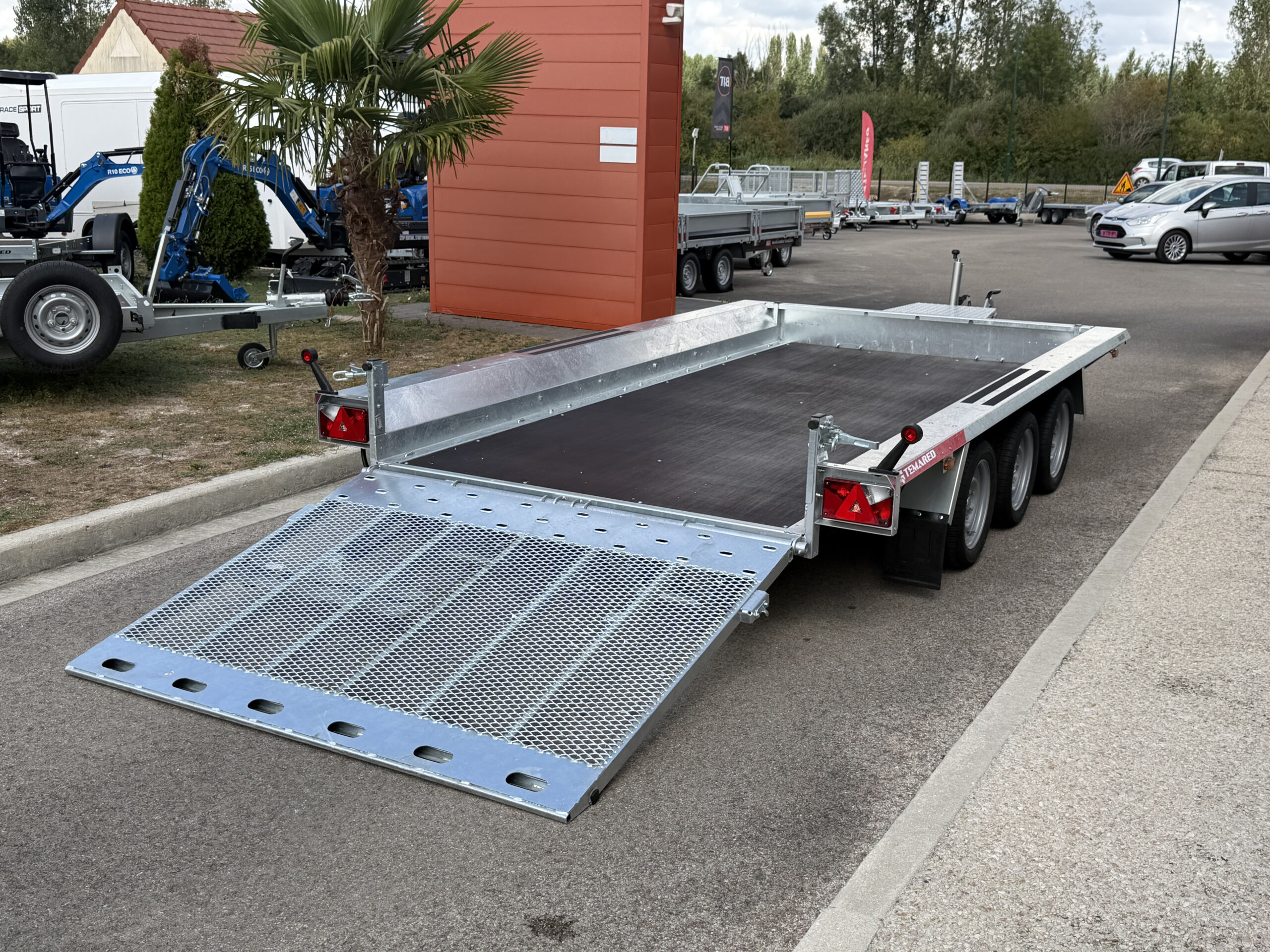 BUILDER 4018/3 - 3500 kg
