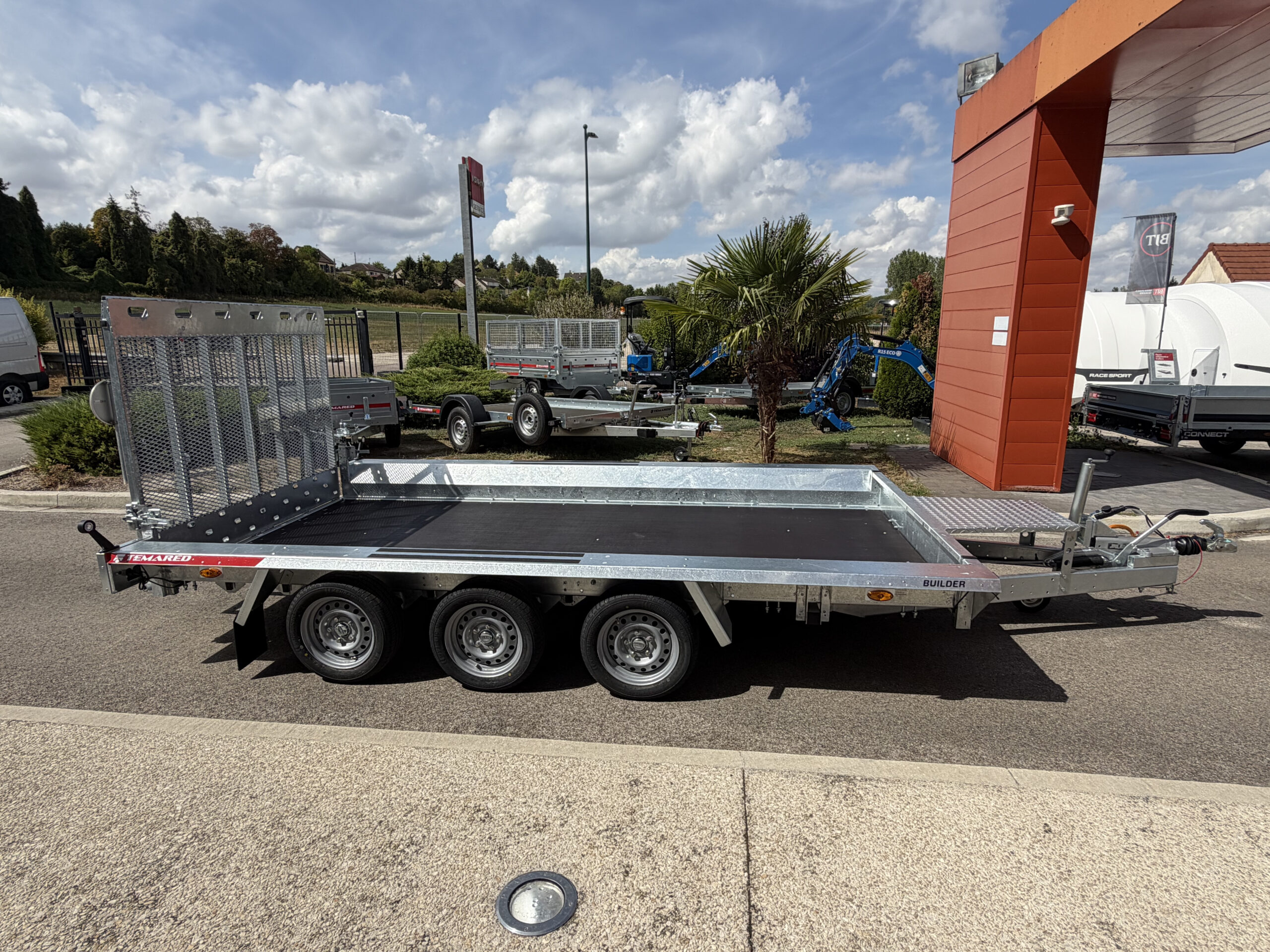 BUILDER 4018/3 - 3500 kg