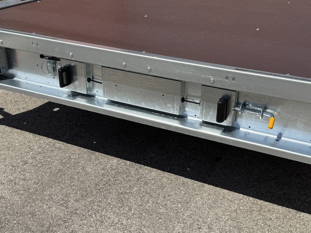CARPLATFORM 4021/2 treuil Knott - 2700 KG