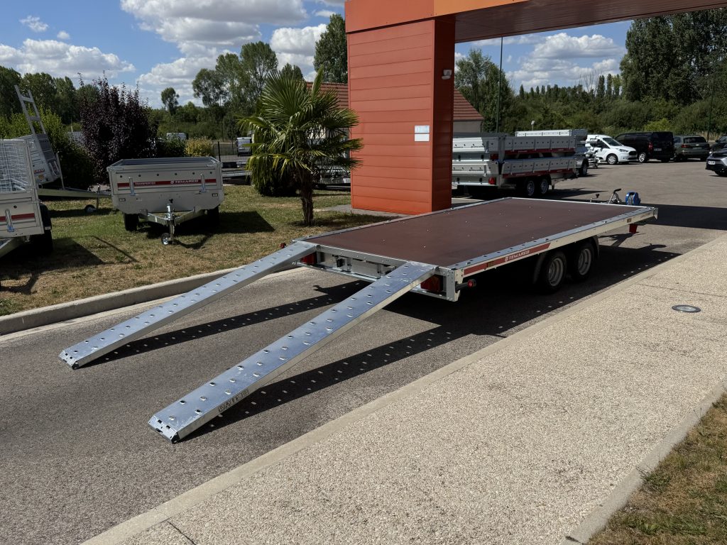 CARPLATFORM 4021/2 treuil Knott - 2700 KG