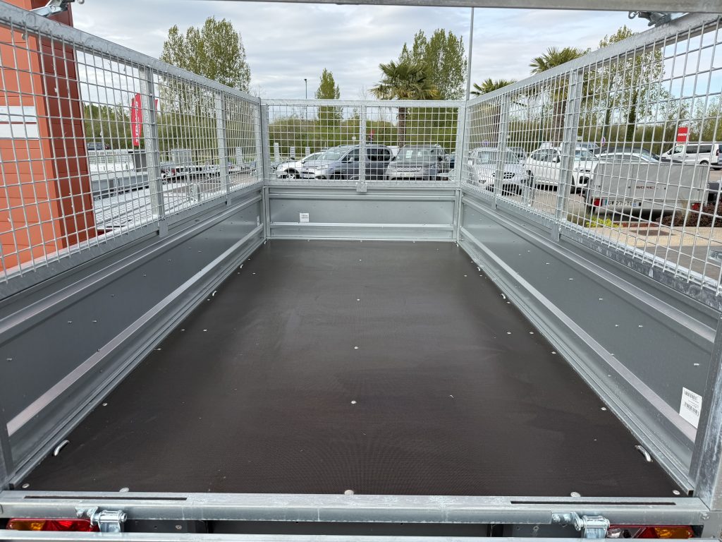 TRANSPORTER 3015/2 - 750 kg