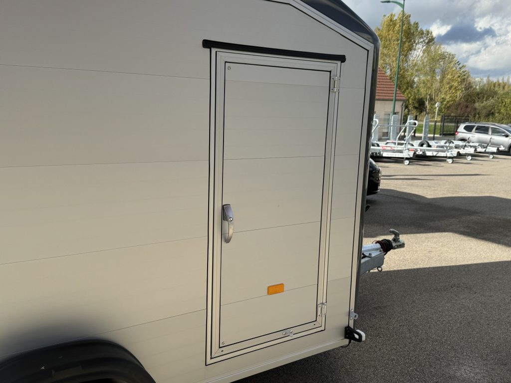 ROADSTER C700 ALUMINIUM et PORTE LATERALE - 2600 KG