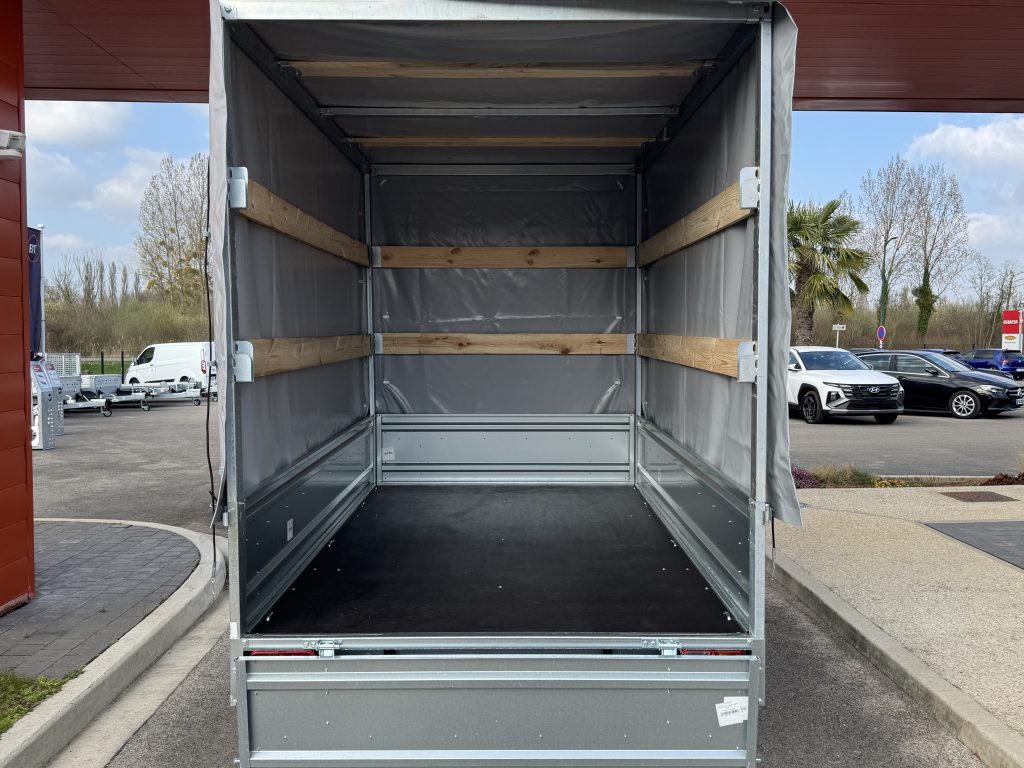 TRANSPORTER 2515/2 - 750 kg