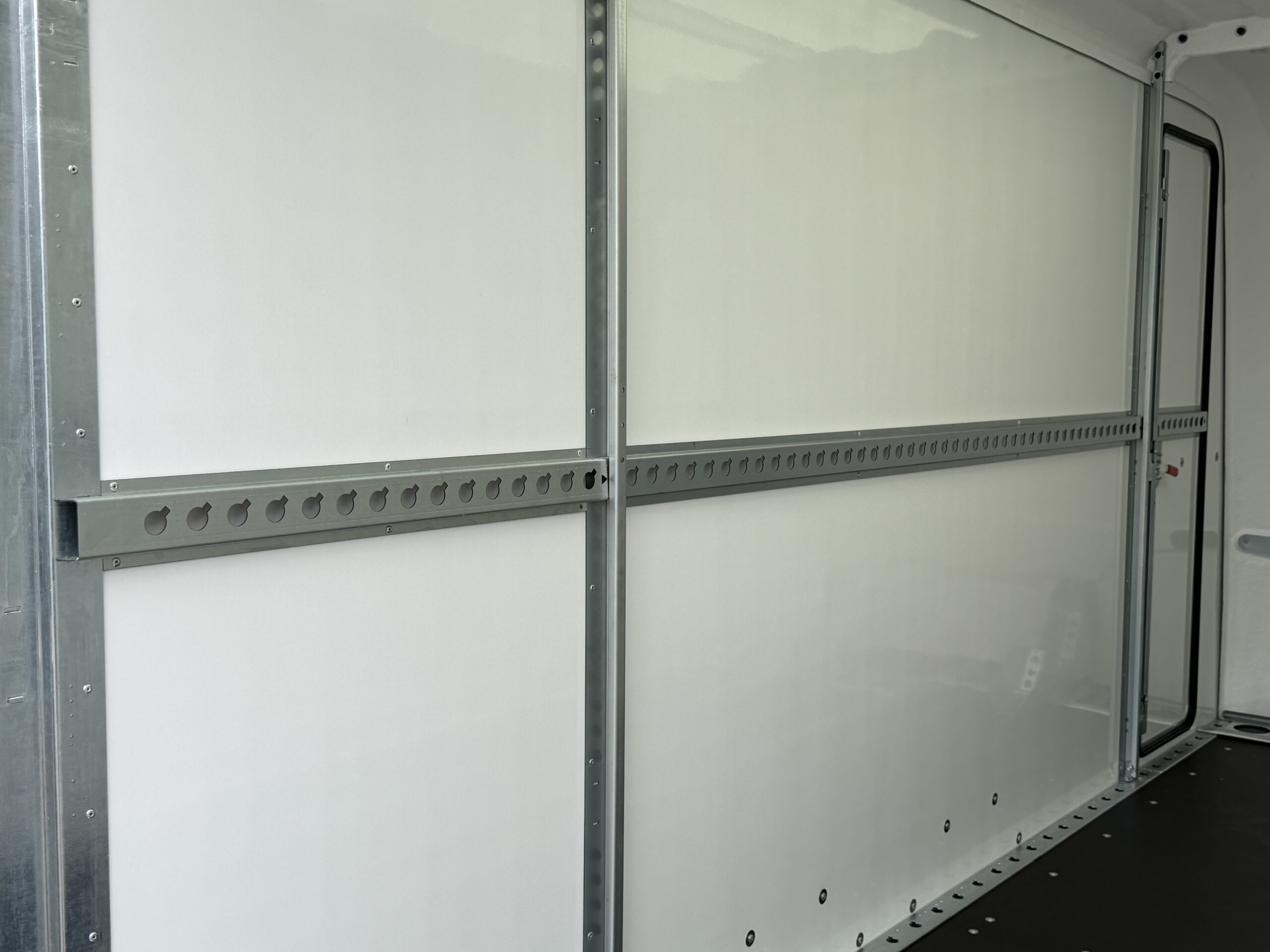 BOX VAN 3516-27-2-12