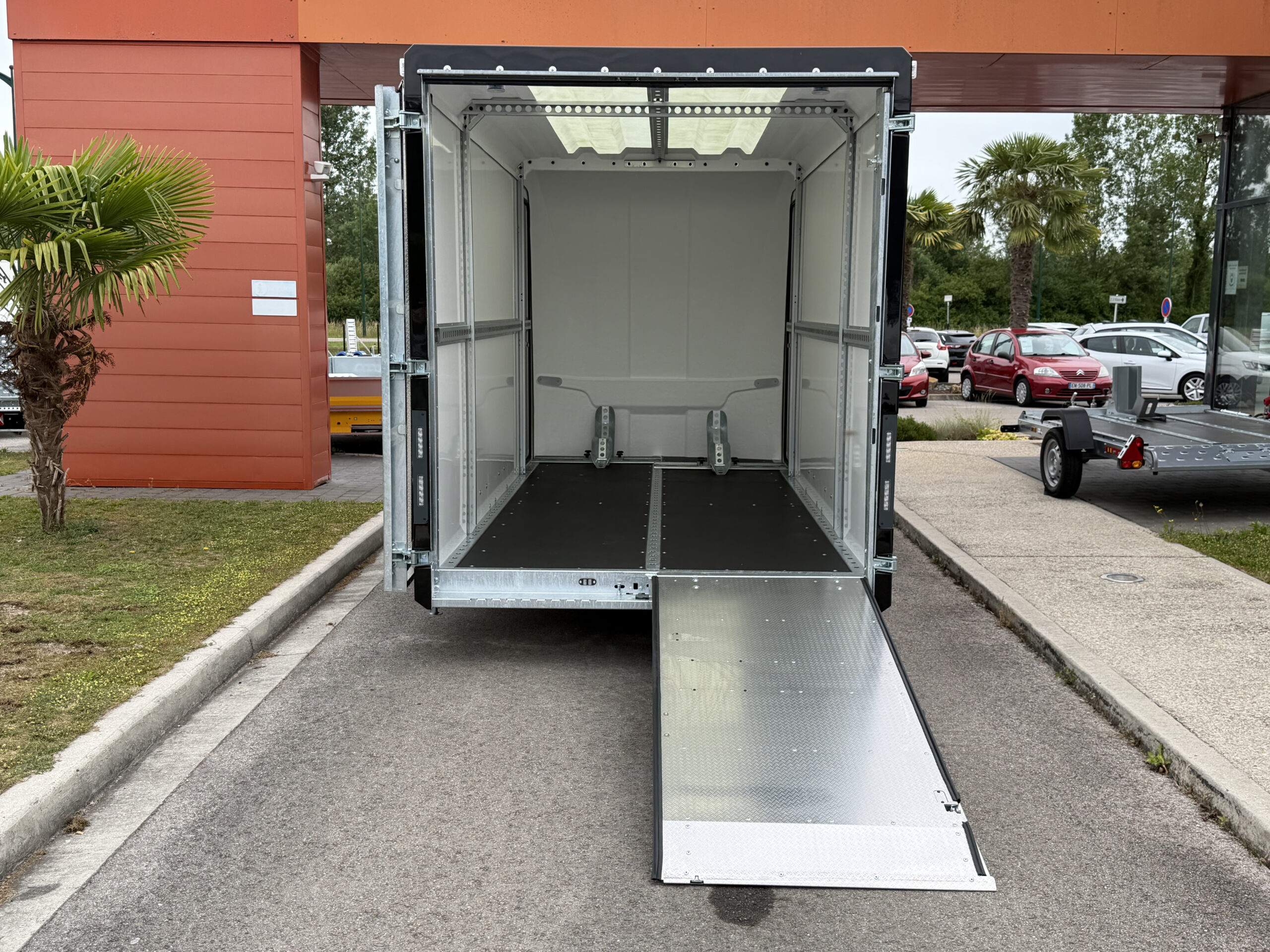 BOX VAN 3516-27-2-12