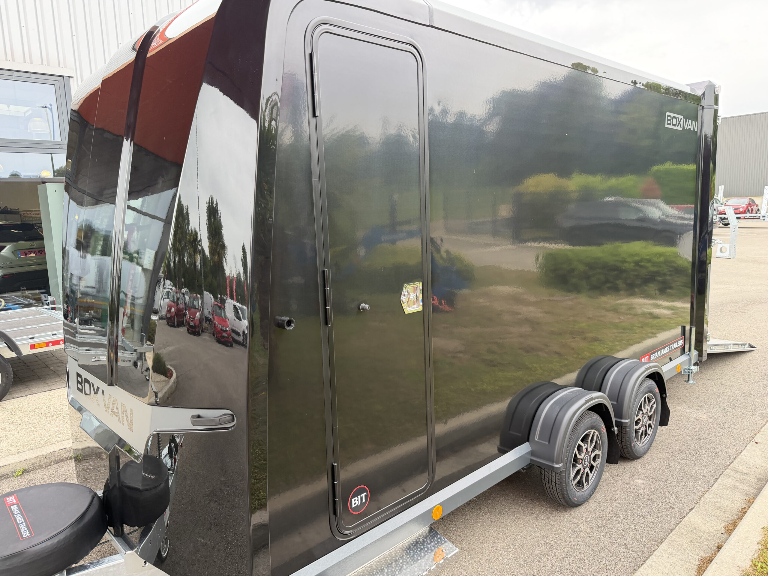 BOX VAN 3516-27-2-12