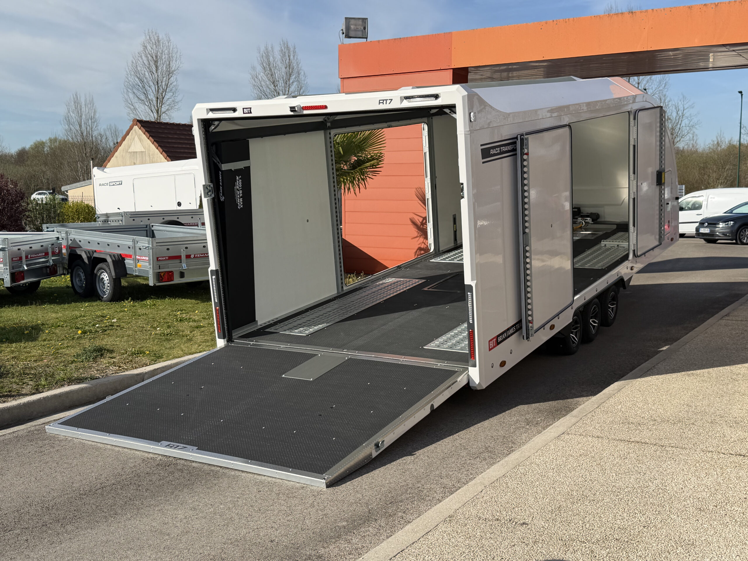 Race Transporter 7 - Porte voiture confidentiel 3500kg
