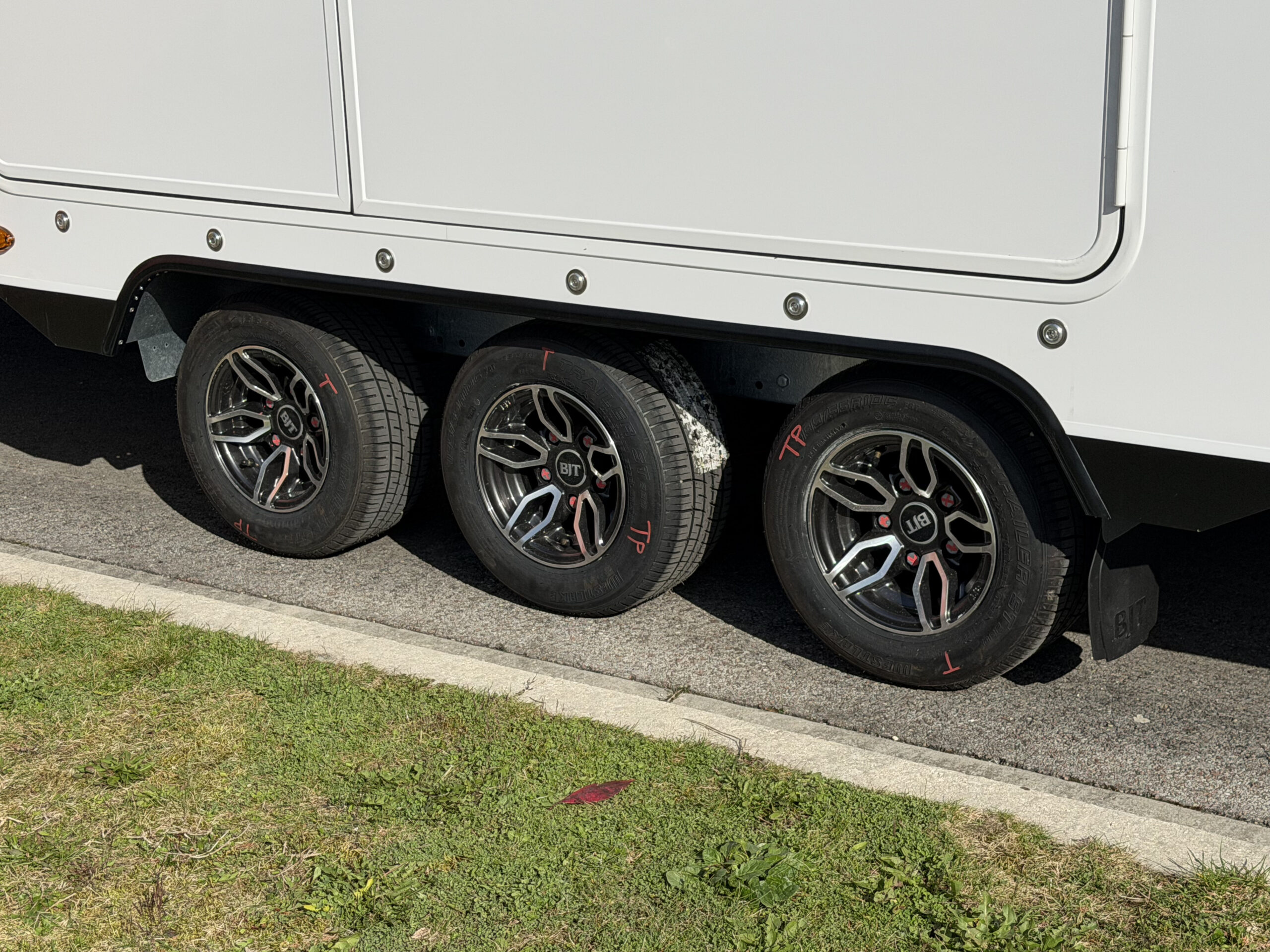 Race Transporter 7 - Porte voiture confidentiel 3500kg