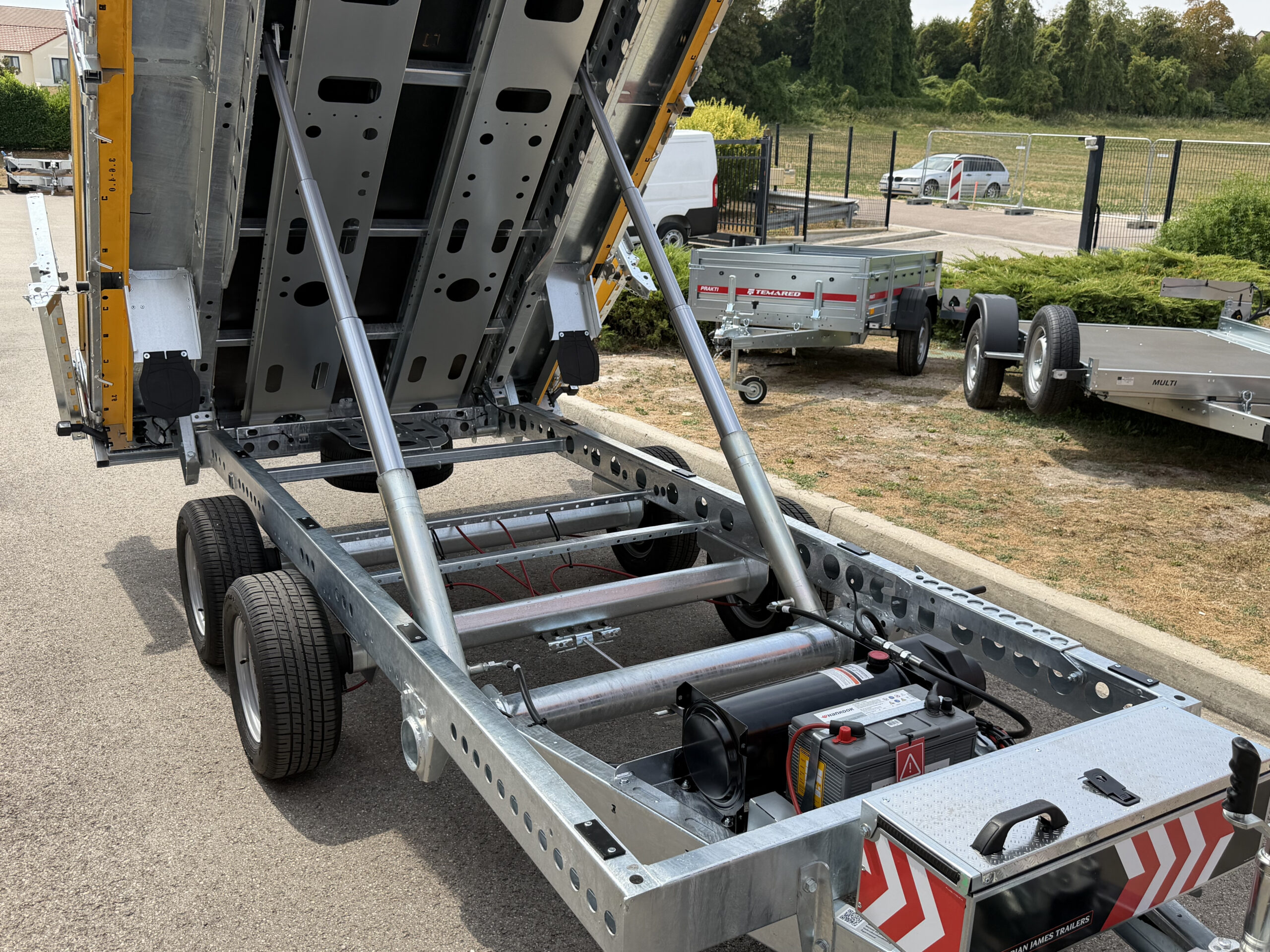 TIPPER 3620-35-2-12 / 3500 KG (2 Essieux)